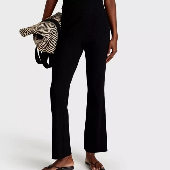 Vince Rib Flared Pant Pull On Black Allover Ribbed Stretch Knit Size Large